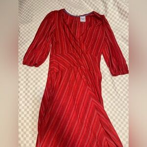 Elegant Red Striped Midi Dress